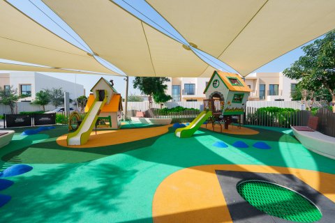 Vila na Yas Island, Abu Dhabi, UAE 4 spavaćih soba, 646.98 m2 Br. 750676 - fotografija 17