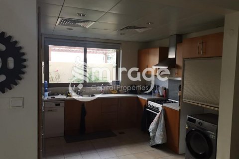 Řadový dům v Al Raha Gardens, Abu Dhabi, SAE 4 ložnice, 301.6 m² Č.: 550668 - fotografie 5