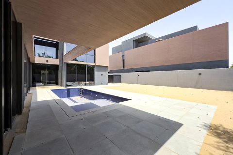 Tilal City, Sharjah, UAE의 판매용 빌라 침실 5개, 509.29제곱미터 번호 749297 - 사진 24