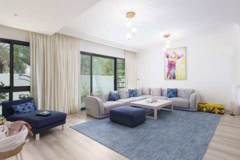 Willa na sprzedaż w Dubai, ZEA 6 sypialnie, 425.5 mkw., nr 749299 - zdjęcie 2