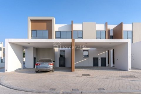 Villa till försäljning i Dubai Land, Dubai, UAE 4 sovrum, 383 kvm Nr. 690836 - fotografi 3