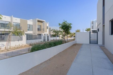 Villa till försäljning i Dubai Land, Dubai, UAE 4 sovrum, 383 kvm Nr. 690836 - fotografi 6