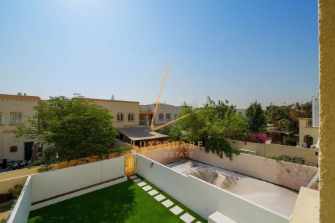 Villa til leie i The Springs, Dubai, Emiratene 2 soverom, 186 kvm Nr. 694400 - Foto 24