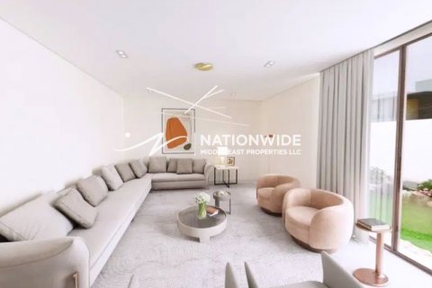 Vilă de vânzare în Abu Dhabi, EAU 4 dormitoare, 465 mp.  №619401 - poză 1
