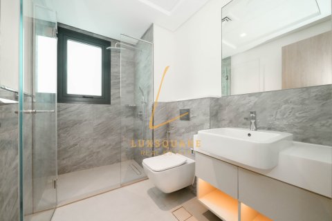 Vilë në Al Furjan, Dubai, Emiratet e Bashkuara Arabe 5 dhoma gjumi, 624 m2. № 694618 - Foto 17