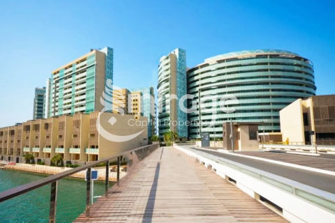 Apartament në Al Raha Beach, Abu Dhabi, Emiratet e Bashkuara Arabe 2 dhoma gjumi, 139 m2. № 597371 - Foto 1