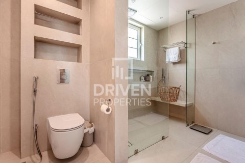 Müüa villa asukohaga Jumeirah Park, Dubai, AÜE: 4 magamistoaga, 510 m² Nr 653167 - pilt 18