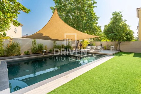 Müüa villa asukohaga Jumeirah Park, Dubai, AÜE: 4 magamistoaga, 510 m² Nr 653167 - pilt 22