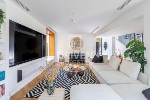 Villa para venda em Jumeirah Park, Dubai, EAU 4 quartos, 510 m2 № 653167 - foto 2
