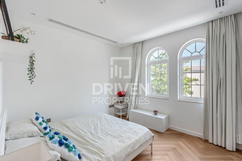 Müüa villa asukohaga Jumeirah Park, Dubai, AÜE: 4 magamistoaga, 510 m² Nr 653167 - pilt 10