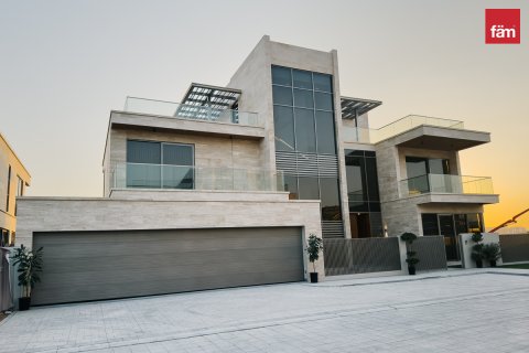 Villa in Dubai, VAE 7 slaapkamers, 960 vr.m. nr 685965