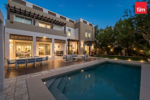 Βίλα σε Dubai, ΗΑΕ 5 υπνοδωμάτια, 756 τ.μ. Αρ. 686005 - φωτογραφία 13