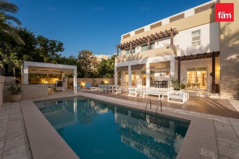 Βίλα σε Dubai, ΗΑΕ 5 υπνοδωμάτια, 756 τ.μ. Αρ. 686005 - φωτογραφία 23