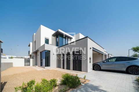 Townhouse in Jebel Ali, Dubai, UAE 4 bedrooms, 362.41 sq.m. № 743501
