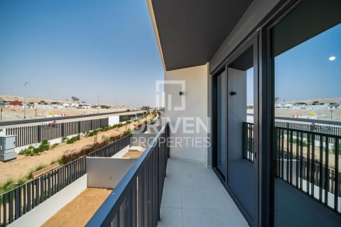 Jebel Ali, Dubai, BAE’de satılık sıra ev 4 yatak odası, 362.41 m&sup2; No 743501 - fotoğraf 3