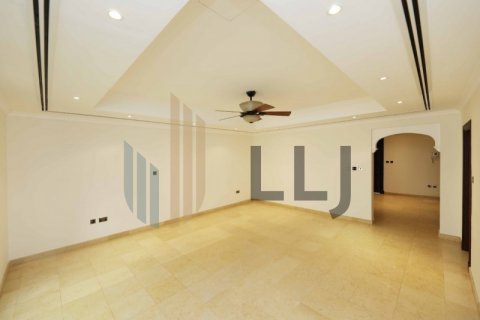 Townhouse on the Saadiyat Island, Abu Dhabi, UAE 4 bedrooms, 381 sq.m. № 573933 - photo 10