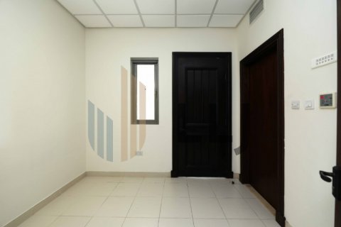 Townhouse on the Saadiyat Island, Abu Dhabi, UAE 4 bedrooms, 381 sq.m. № 573933 - photo 12