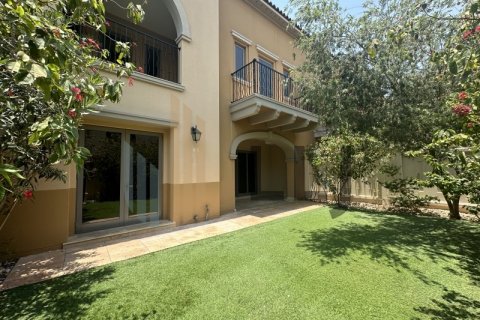 Townhouse on the Saadiyat Island, Abu Dhabi, UAE 4 bedrooms, 381 sq.m. № 573933 - photo 1