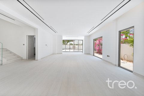 Vilë në Meadows, Dubai, Emiratet e Bashkuara Arabe 5 dhoma gjumi, 436.64 m2. № 753613 - Foto 5