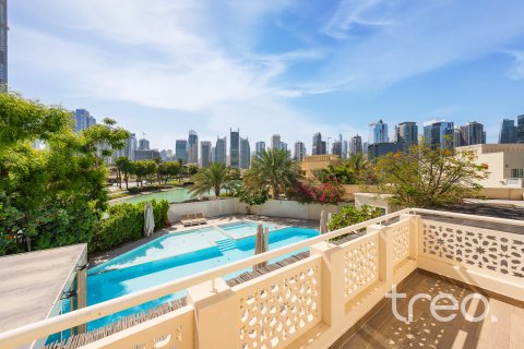 Villa en venta en Meadows, Dubai, EAU 6 dormitorios, 566.71 m2 № 753611 - foto 14