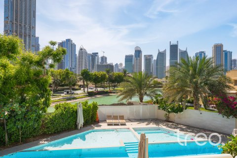 Villa en venta en Meadows, Dubai, EAU 6 dormitorios, 566.71 m2 № 753611 - foto 2