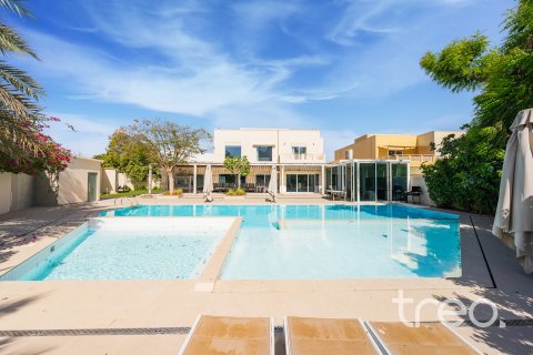 Villa en venta en Meadows, Dubai, EAU 6 dormitorios, 566.71 m2 № 753611 - foto 28