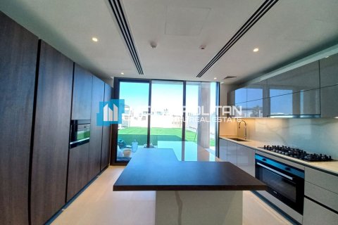 Abu Dhabi、UAE にあるヴィラの賃貸物件 4ベッドルーム、939 m2、No700473 - 写真 5
