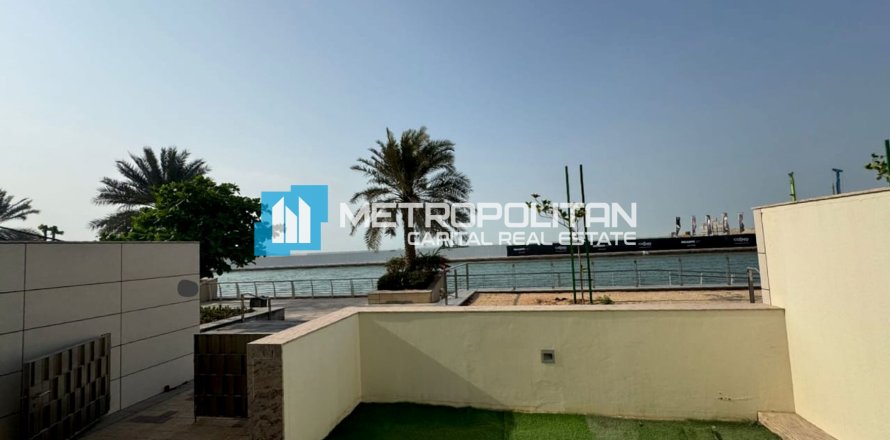 Shtëpi në qytet në Al Raha Beach, Abu Dhabi, Emiratet e Bashkuara Arabe 3 dhoma gjumi, 399.9 m2. № 700474