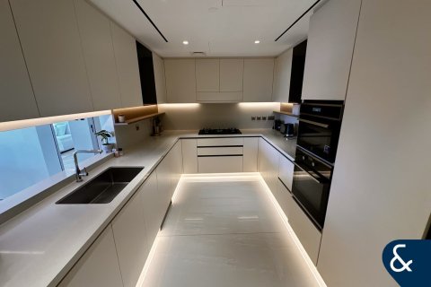 Apartment til salg i Downtown Dubai (Downtown Burj Dubai), Dubai, UAE 3 soveværelser, 170 kvm № 698408 - foto 3