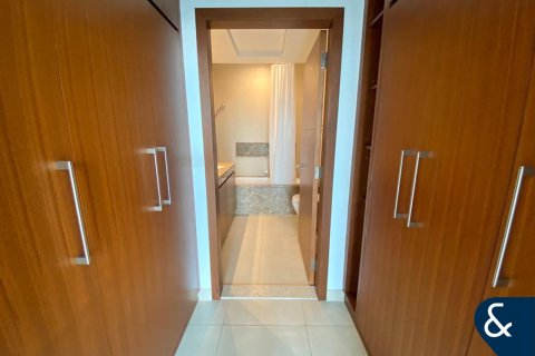 Appartement te huur in The Hills, Dubai, VAE 1 slaapkamer, 82 vr.m., nr 698466 - foto 8