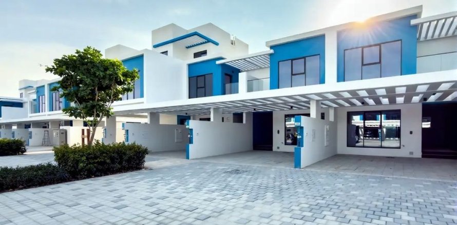 Таунхаус в Al Wasl, Дубай, ОАЕ 4 спальні, 211м2 № 707760
