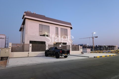 וילה למכירה ב Tilal City, Sharjah, איחוד האמירויות 6 חדרי שינה, 473 מ"ר, מספר 737415 - תמונה 19