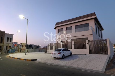 וילה למכירה ב Tilal City, Sharjah, איחוד האמירויות 6 חדרי שינה, 473 מ"ר, מספר 737415 - תמונה 2