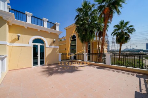 Villa in affitto a Jumeirah Park, Dubai, EAU 4 camere da letto, 512 mq. № 700866 - foto 15