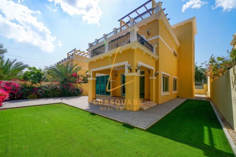 Villa in affitto a Jumeirah Park, Dubai, EAU 4 camere da letto, 512 mq. № 700866 - foto 1