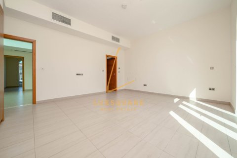 Vilă de închiriat în Jumeirah Park, Dubai, EAU 4 dormitoare, 511 mp.  №700865 - poză 14