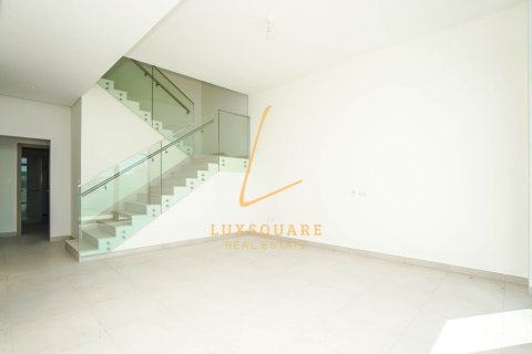 Зняти в оренду віллу в Al Furjan, Дубай, ОАЕ 4 спальні, 336м2, № 700870 - фото 7