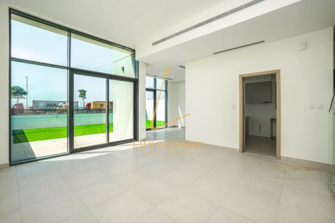 Зняти в оренду віллу в Al Furjan, Дубай, ОАЕ 4 спальні, 336м2, № 700870 - фото 9