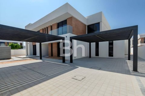 Снять в аренду виллу на Остров Саадият, Абу-Даби, ОАЭ 5 спален, 929м2, № 616951 - фото 1