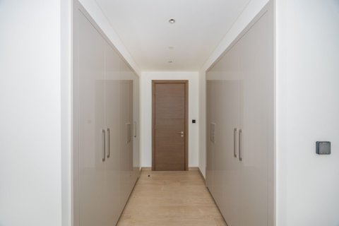 Huoneisto THE CREST GRANDE Mohammed Bin Rashid City, Dubai, Arabiemiraatit 4 makuuhuonetta, 200 m2 № 708604 - kuva 32
