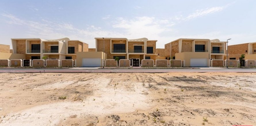 قطعة أرض في جبل علي، دبي 929 متر مربع . ر قم 548097