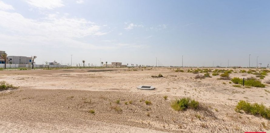 Land in Jebel Ali, Dubai, UAE 1110.6 sq.m. № 548065