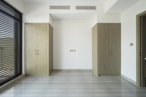 Снять в аренду таунхаус в DAMAC Hills (Akoya by DAMAC), Дубай, ОАЭ 4 спальни, 177.41м2, № 749679 - фото 9