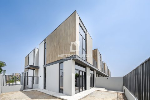 Városi lakóépület itt: Mudon, Dubai, EAE, 4 hálószoba, 254 m², azonosító: 664837 - fénykép 1