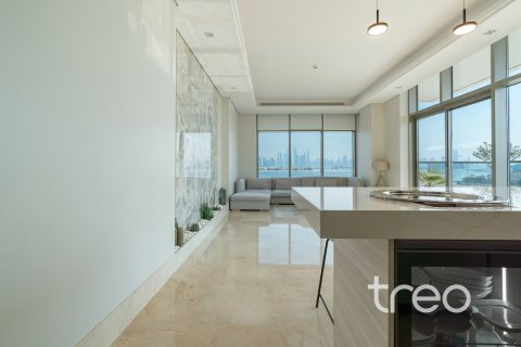 Lägenhet till försäljning i Palm Jumeirah, Dubai, UAE 2 sovrum, 149.3 kvm Nr. 733145 - fotografi 3
