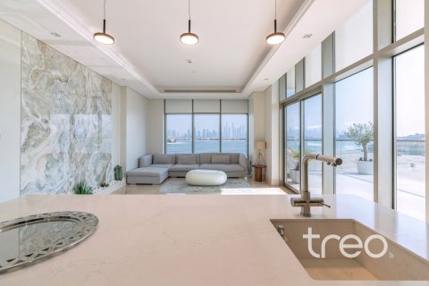 Lägenhet till försäljning i Palm Jumeirah, Dubai, UAE 2 sovrum, 149.3 kvm Nr. 733145 - fotografi 4