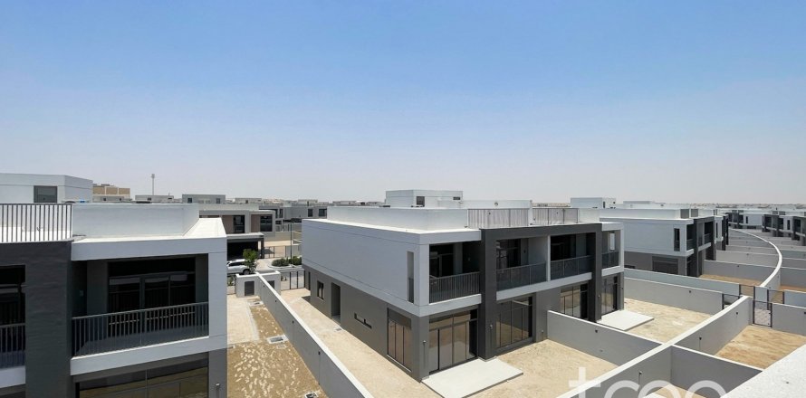 Villa Dubai South (Dubai World Central)jā, AAE 5 istabas, 390.47 m2 Nr. 733161