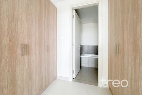 Vila v Dubai South (Dubai World Central), SAE 5 spální, 390.47 m2 č. 733161 - Fotografia 17