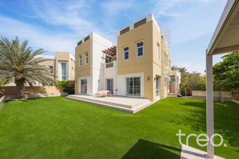 Vila v Mudon, Dubai, SAE 3 spálne, 343.74 m2 č. 733147