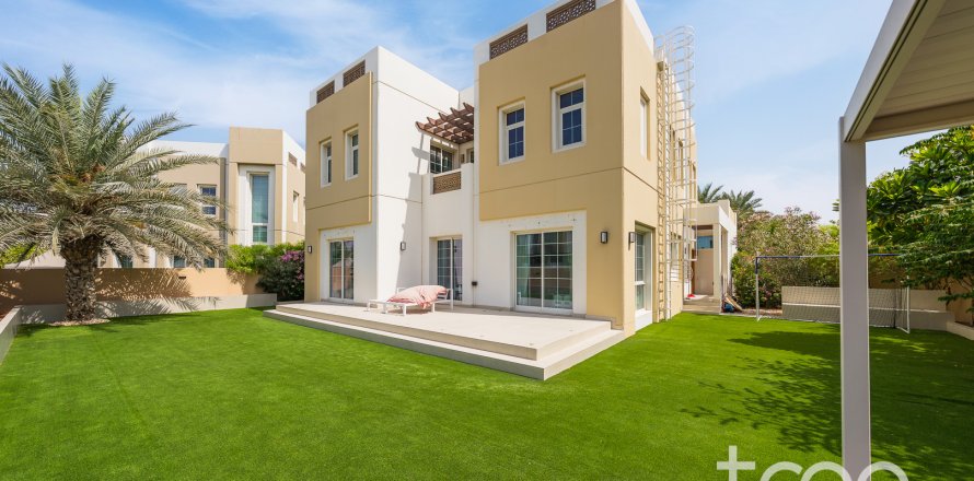 Villa i Mudon, Dubai, Emiratene 3 soverom, 343.74 kvm nr. 733147